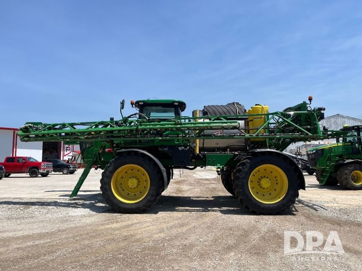 2020-john-deere-r4045-image-23