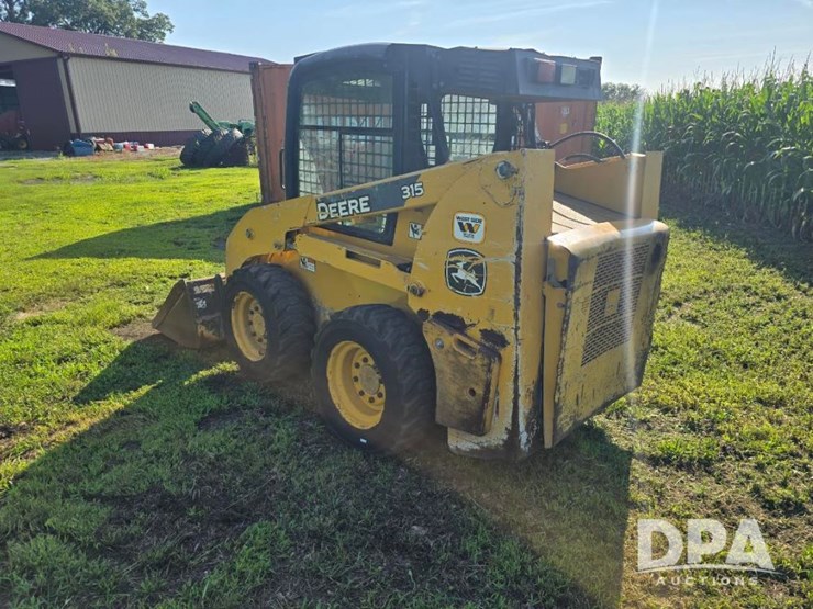 2015-john-deere-315-image-7