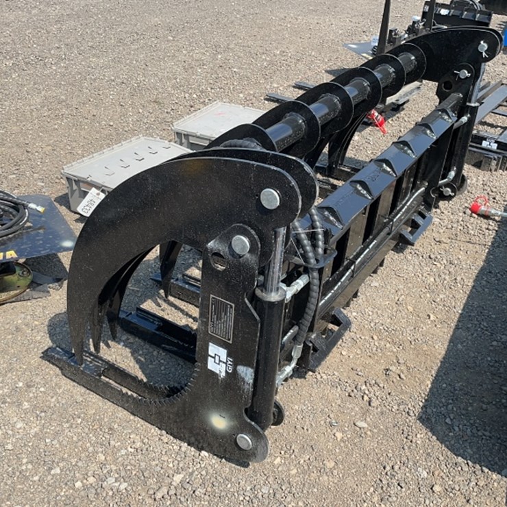 #1057 • GIYI 70" SKID STEER LOG GRAPPLE