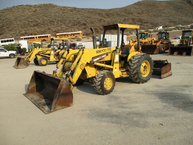 new-holland-545d-image-1