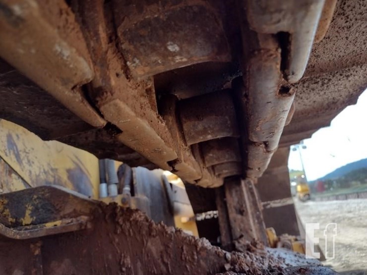 2004-caterpillar-d5g-xl-image-37