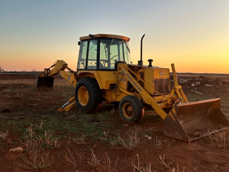 deere-210c-image-2