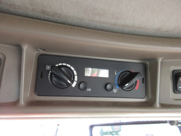 case-ih-7120-image-17