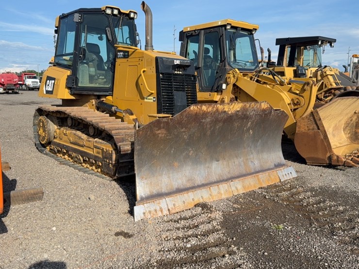 caterpillar-d6k-image-3