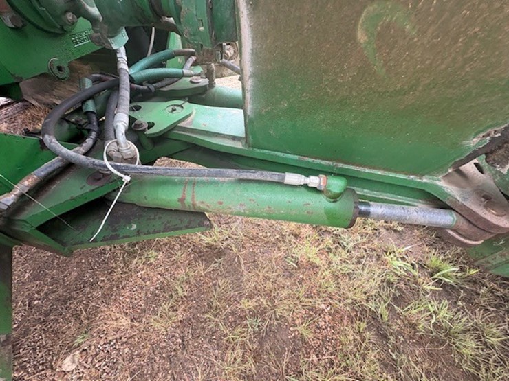 john-deere-8560-image-39