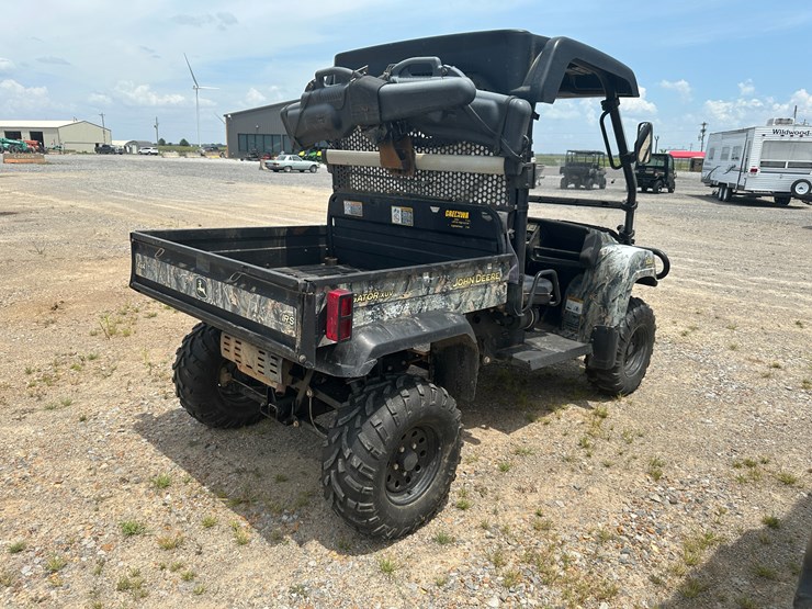 john-deere-gator-image-3