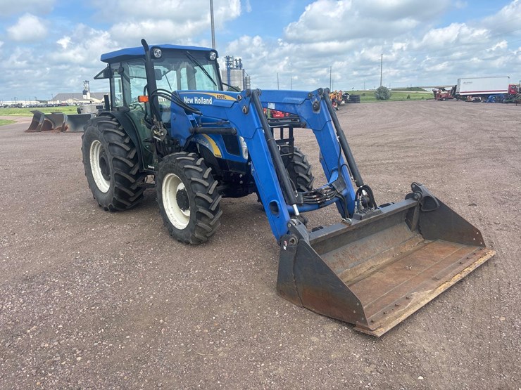 2013-new-holland-t4050-tractor-with-loader-image-2