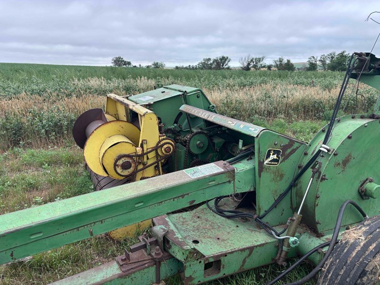 john-deere-3960-image-9