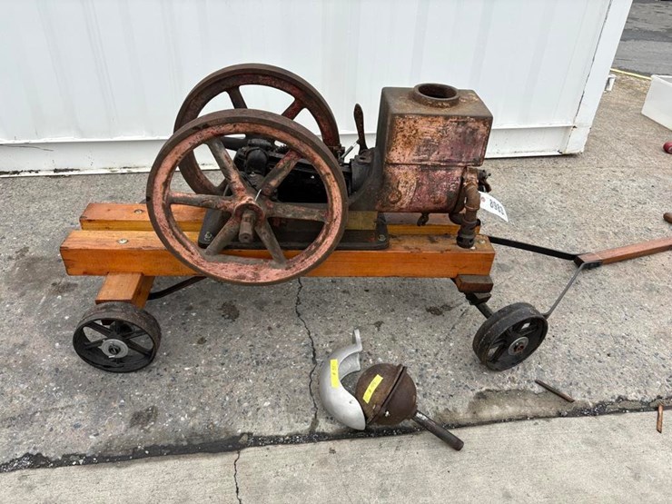 waterloo-boy-1-1/2-hp-image-1