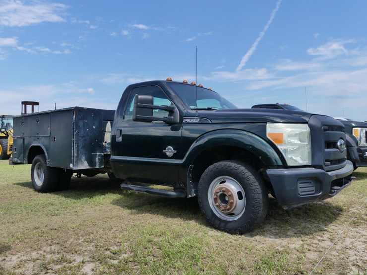 2015-ford-f350-xl-image-1