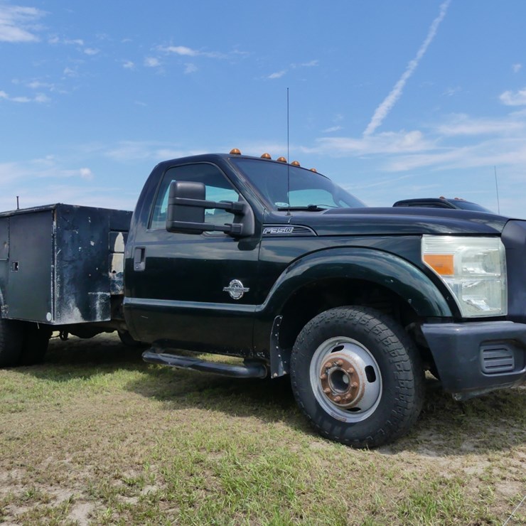2015 FORD F350 XL