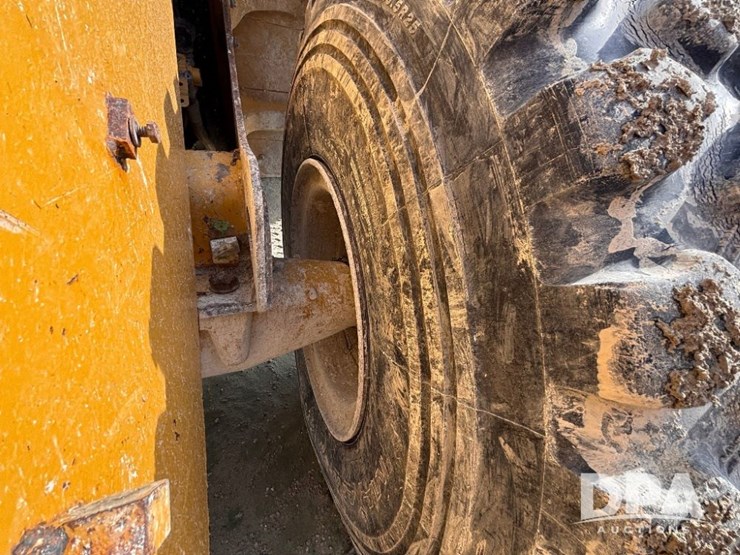 2014-caterpillar-950m-image-30
