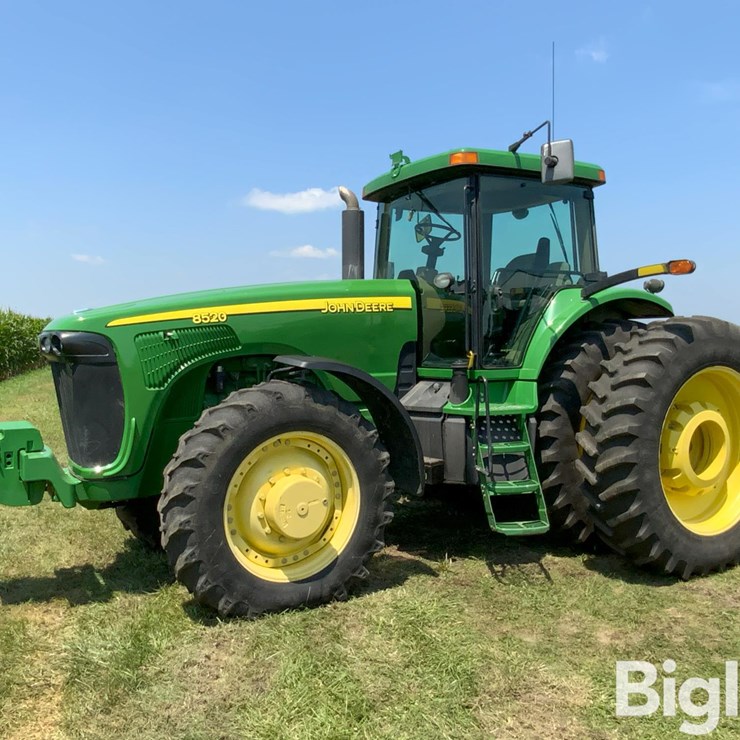2005 JOHN DEERE 8520