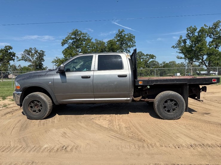 2013-dodge-ram-1500-image-1