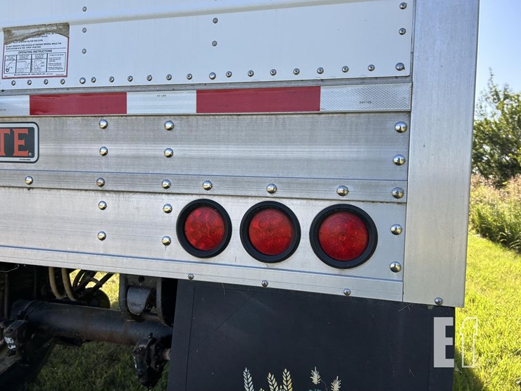 2011-timpte-grain-trailer-image-22