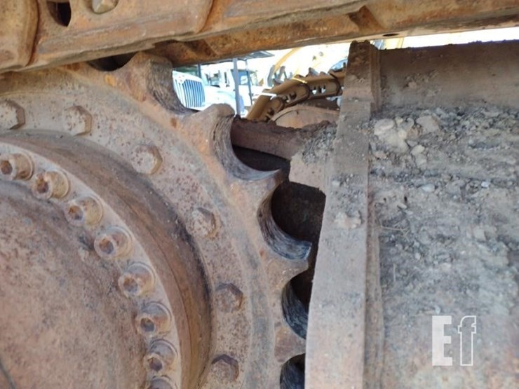 2011-caterpillar-336e-image-24