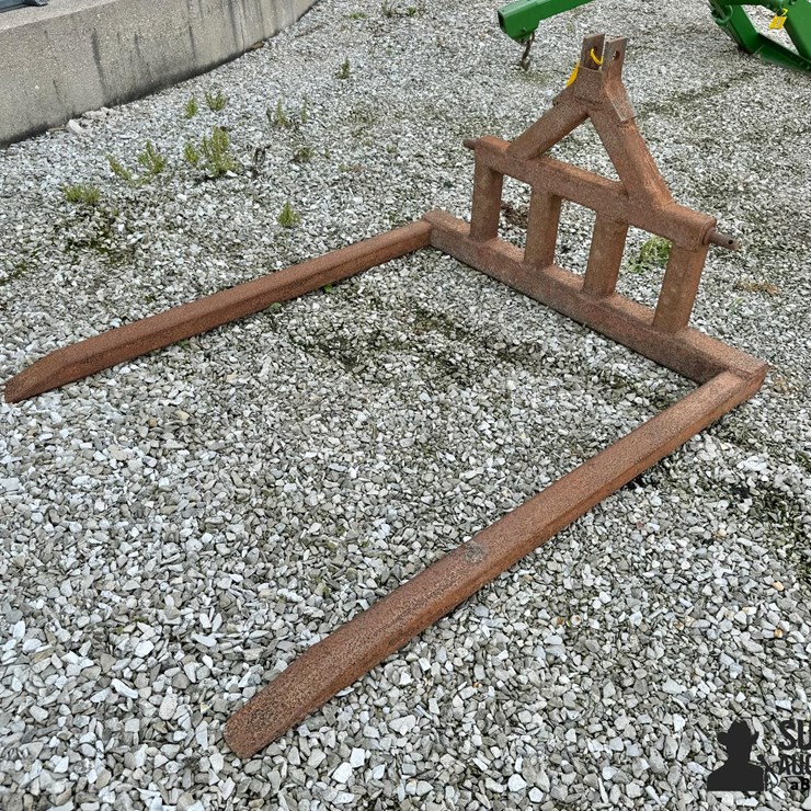 Shop- Built 3-Pt Bale Carrier