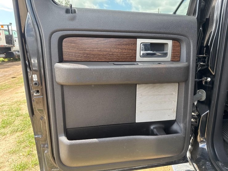 2013-ford-f150-lariat-image-16