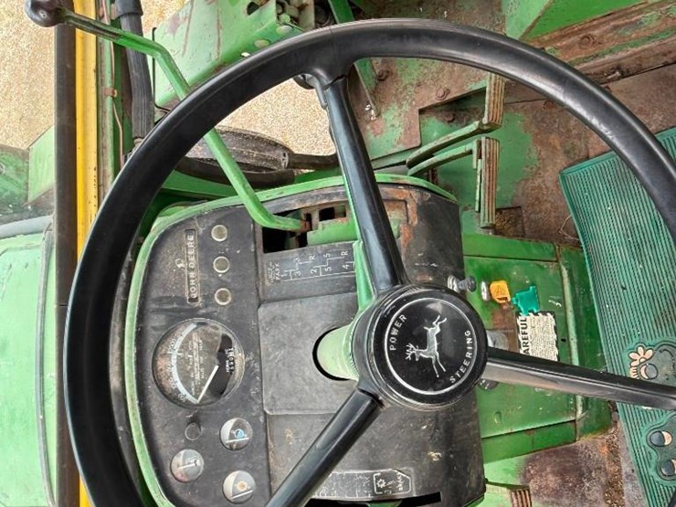 john-deere-4520-image-12
