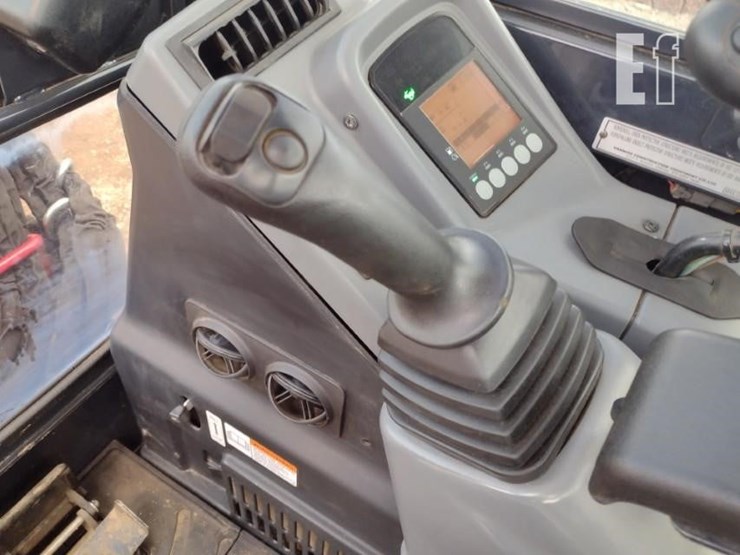 2023-yanmar-sv40-image-9