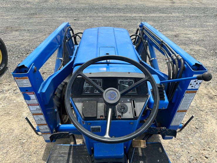 new-holland-7308-image-46