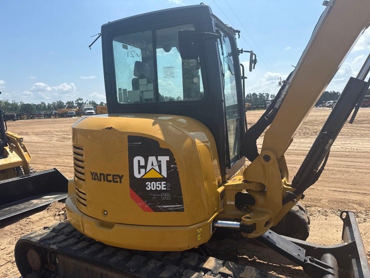 caterpillar-305e2-cr-image-8