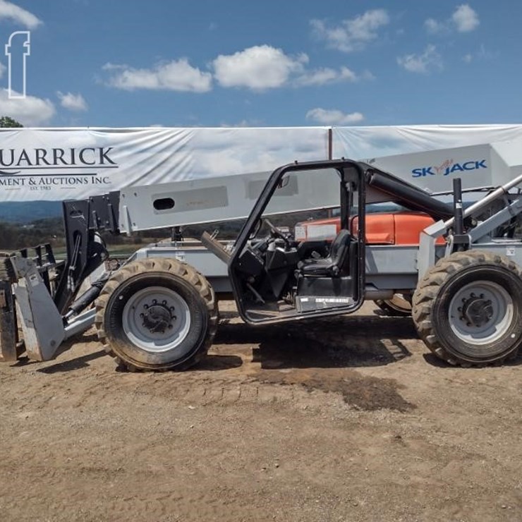 2013 SKYJACK VR1056D