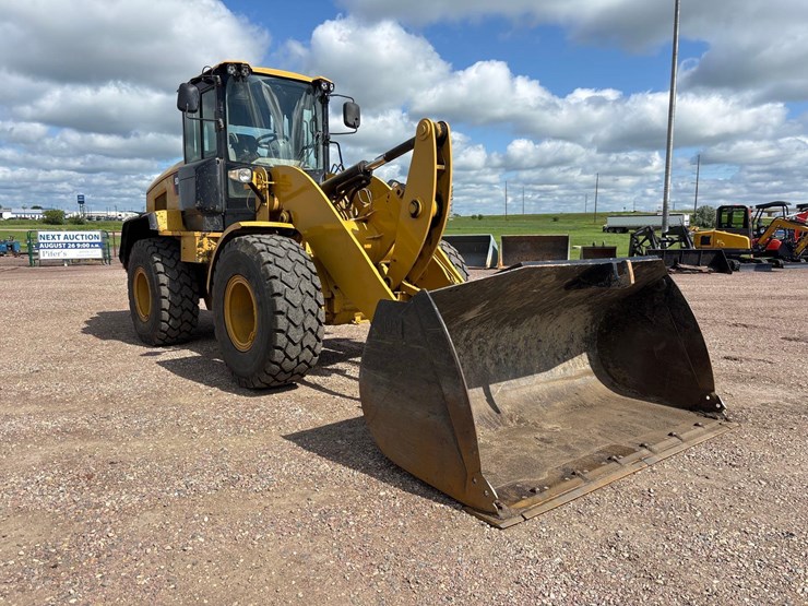 2012-caterpillar-930-image-2