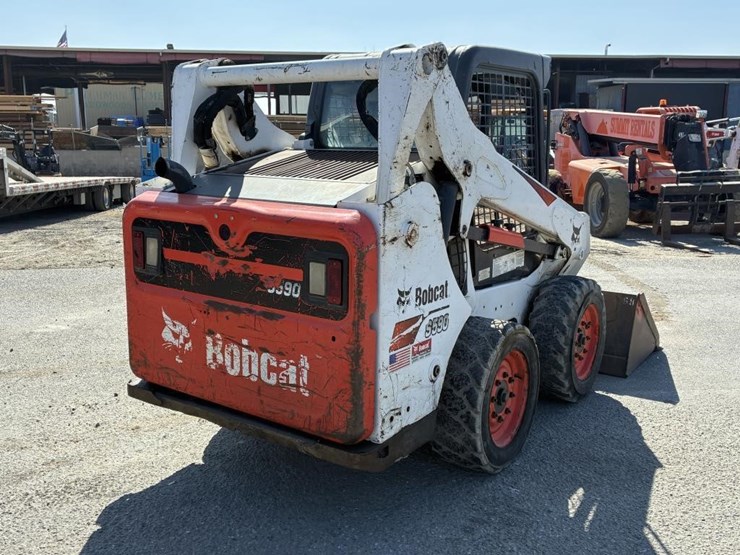 2018-bobcat-s590-image-3