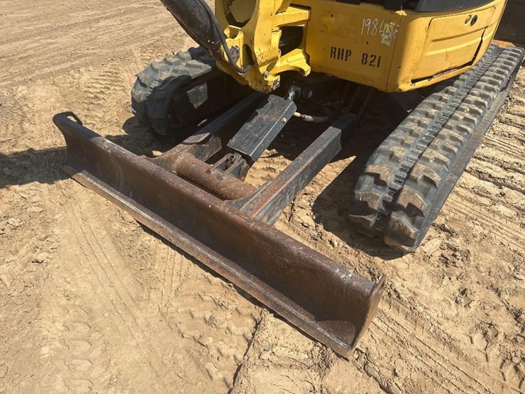 2011-caterpillar-303.5d-cr-image-13