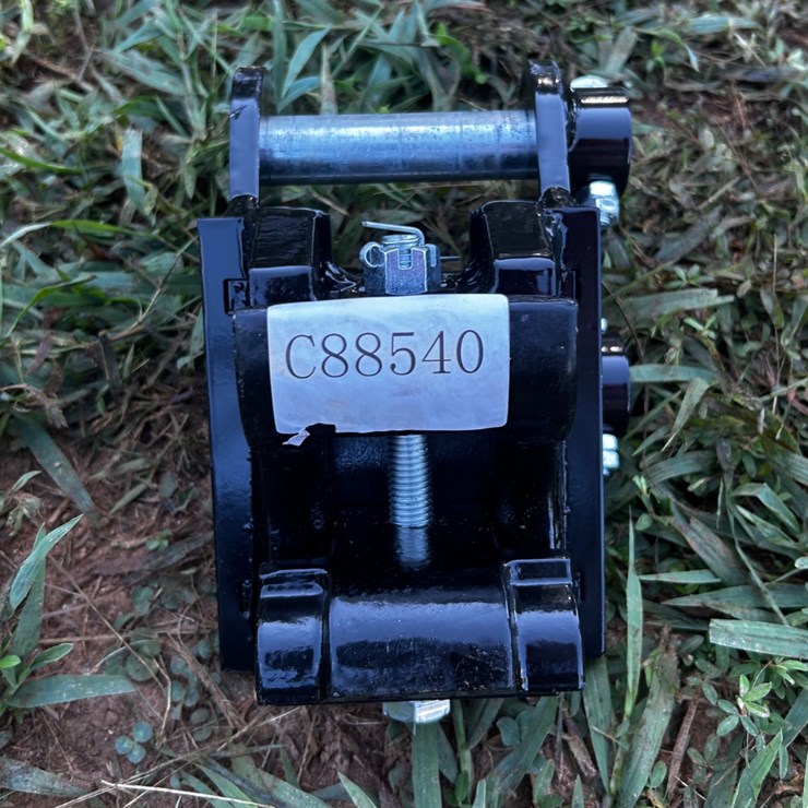 #135 • Quick Coupler