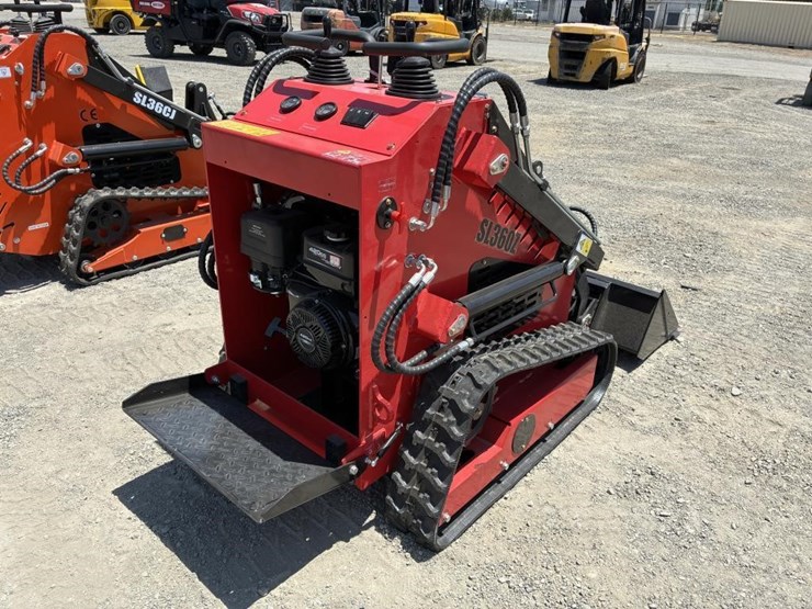 2025-sdlool-sl360z-compact-skid-steer-track-loader-image-3