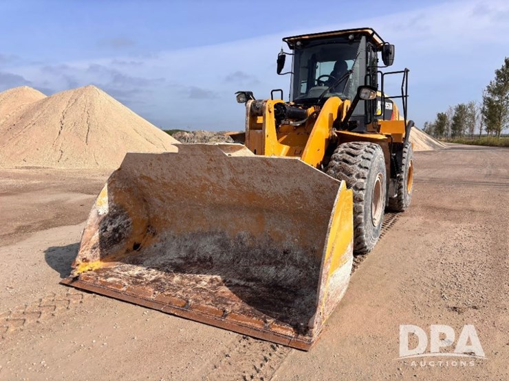 2014-caterpillar-950m-image-3