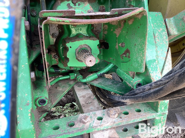 1996-john-deere-8400-image-10