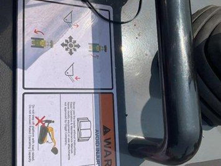 #1002-•-hurricane-hrc-700-mini-skid-steer-loader-image-20