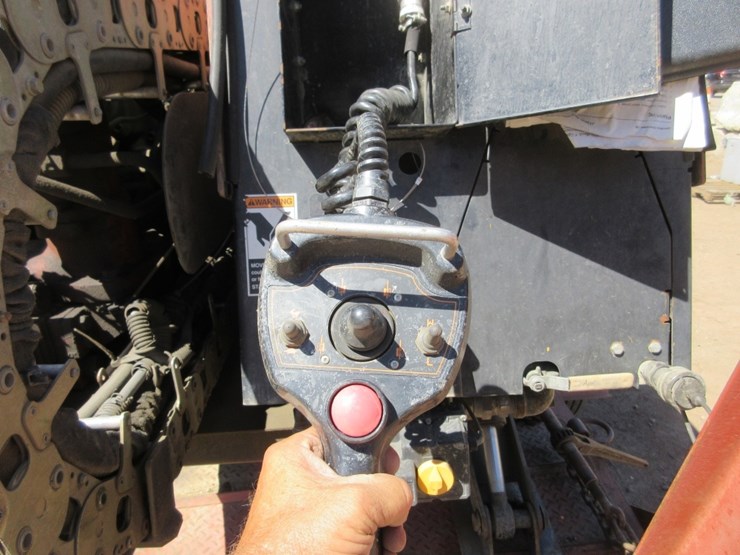 2013-ditch-witch-jt2020-image-44