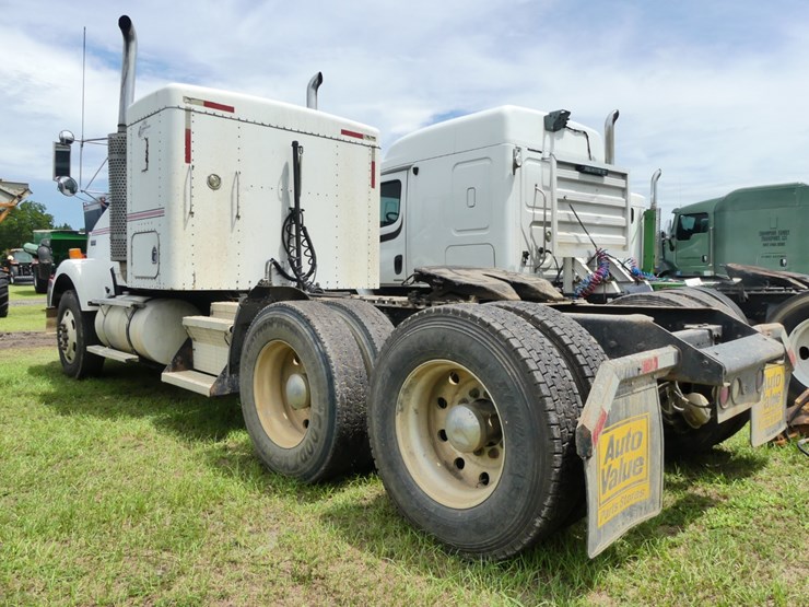 2004-kenworth-t800-image-7