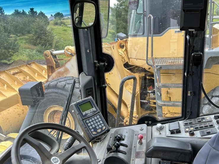 2010-new-holland-lw190-image-34