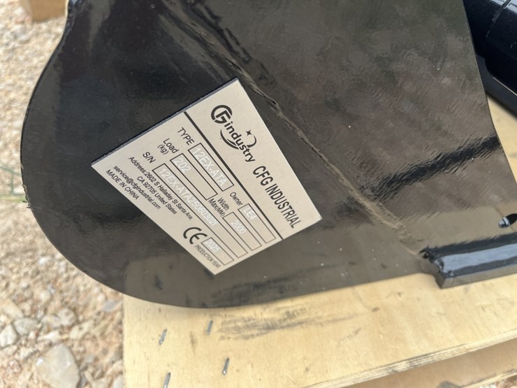 cfg-mini-excavator-attachments-image-5