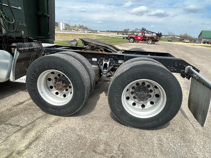 2018-kenworth-t680-image-91