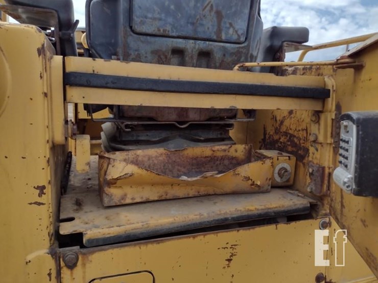1999-caterpillar-d5c-xl-iii-image-40