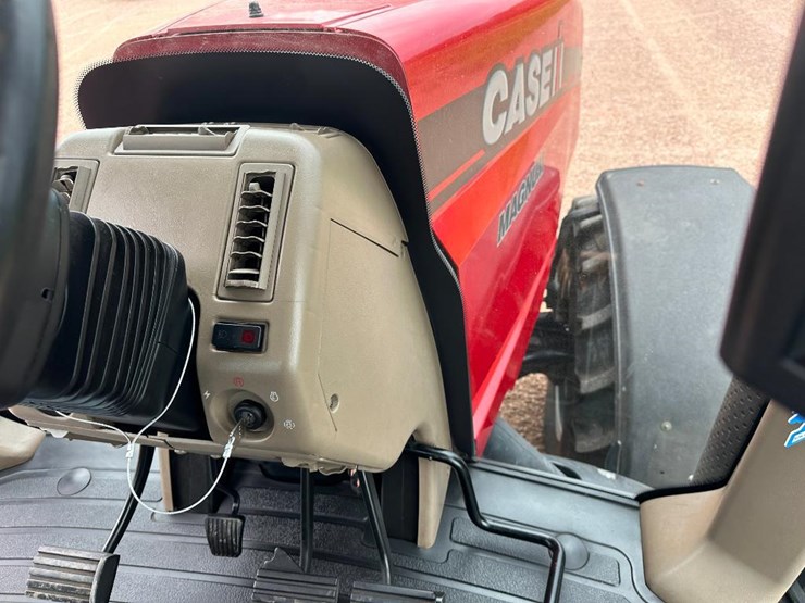 2017-case-ih-magnum-250-image-53