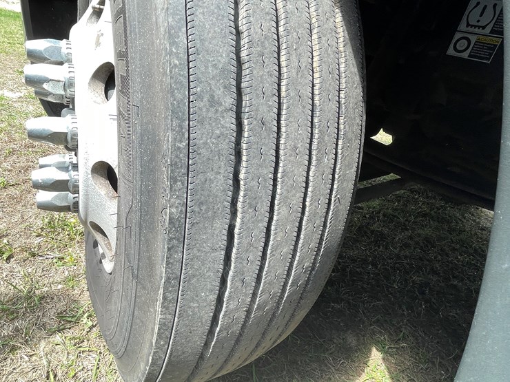 2018-kenworth-t680-image-101