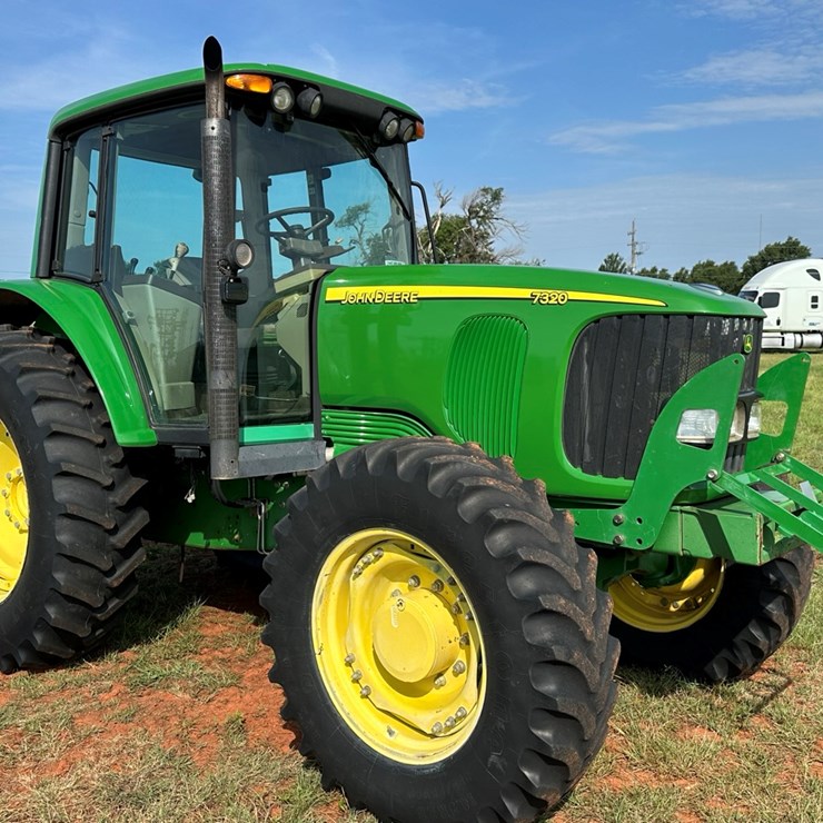 2007 JOHN DEERE 7320