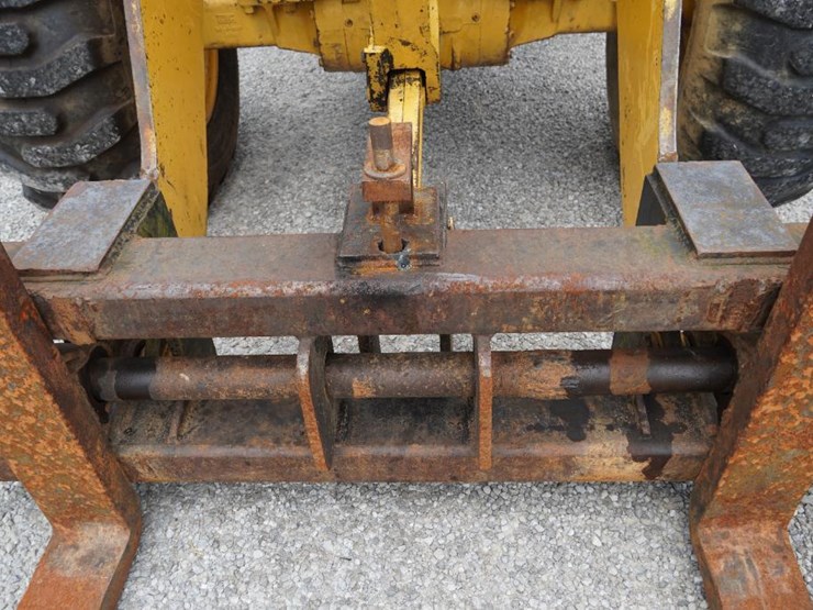 deere-444g-image-68