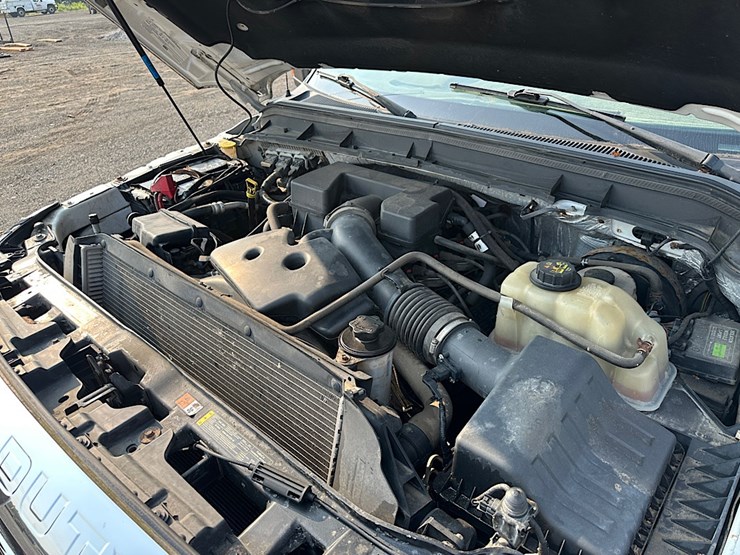 2012-ford-f350-image-16