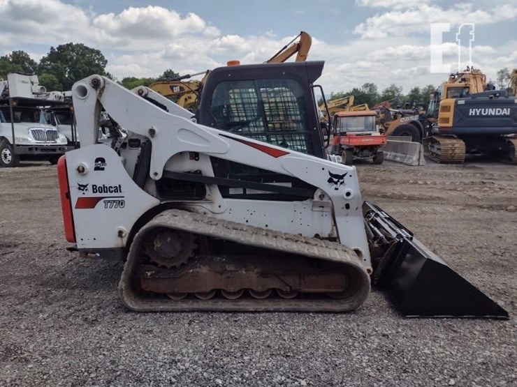2021-bobcat-t770-image-3