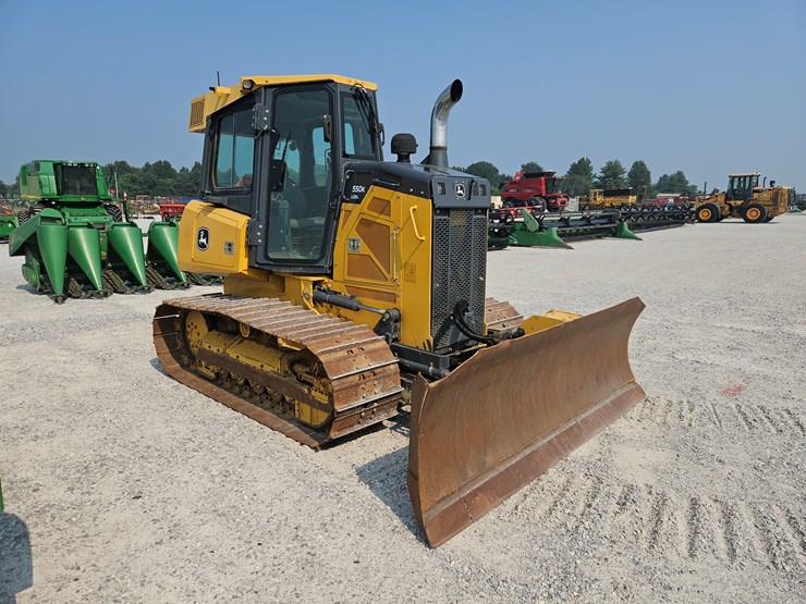 2018-deere-550k-image-1