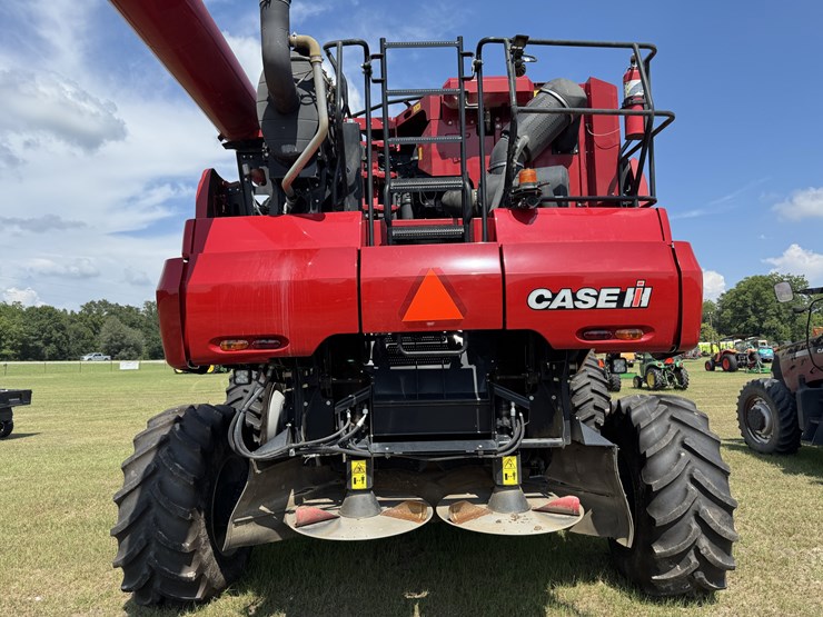 2022-case-ih-8250-image-9