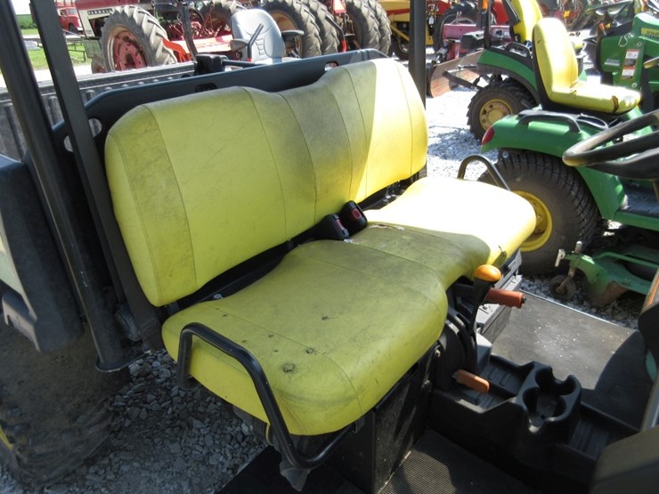 john-deere-gator-image-3